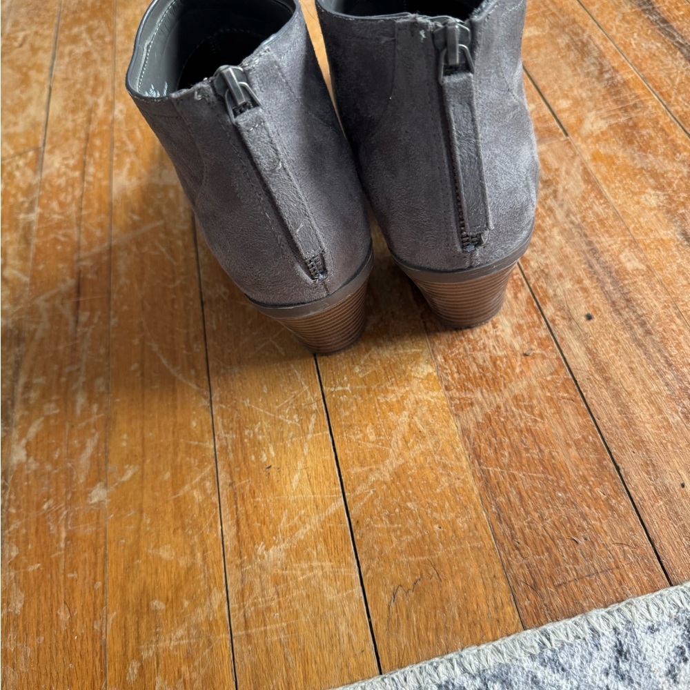 Gray Ankle Boots with Elastic Panels and Zipper